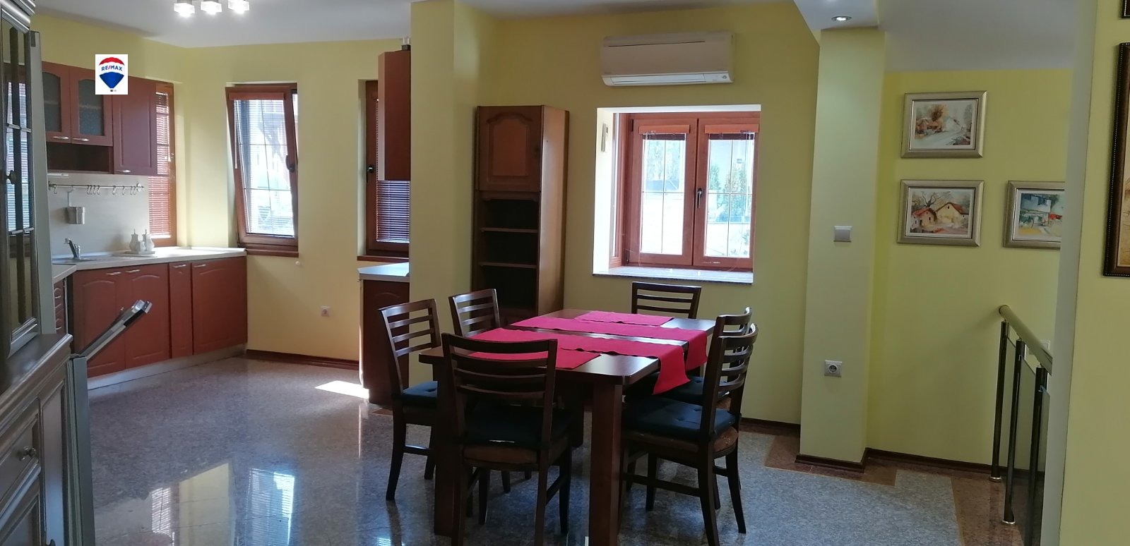 Дава под наем 3-СТАЕН, гр. Пловдив, Център, снимка 2 - Апартаменти - 51774584