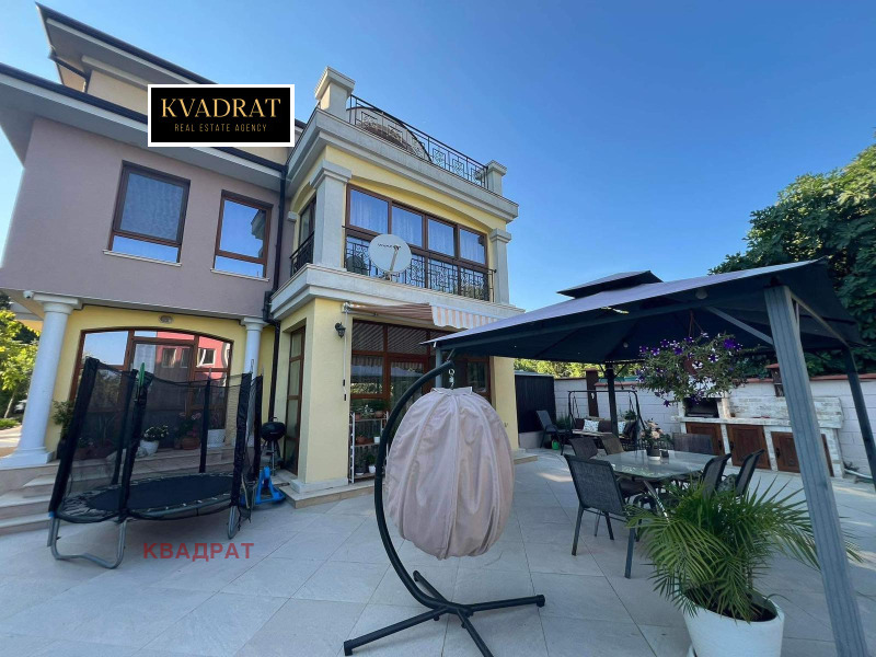 Дава под Наем КЪЩА в град Варна, к.к. Чайка - 228 кв.м / 2 500 € » 4 889.58 лв., КВАДРАТ