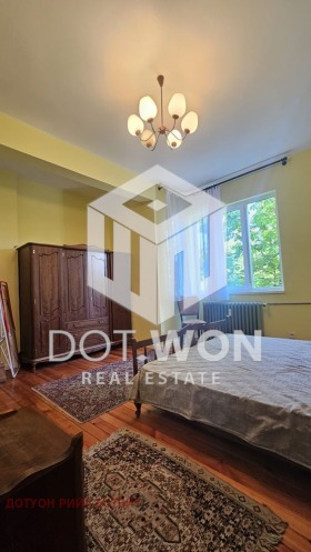 3 спаваће собе Докторски паметник, Софија 14