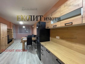 1 chambre Dianabad, Sofia