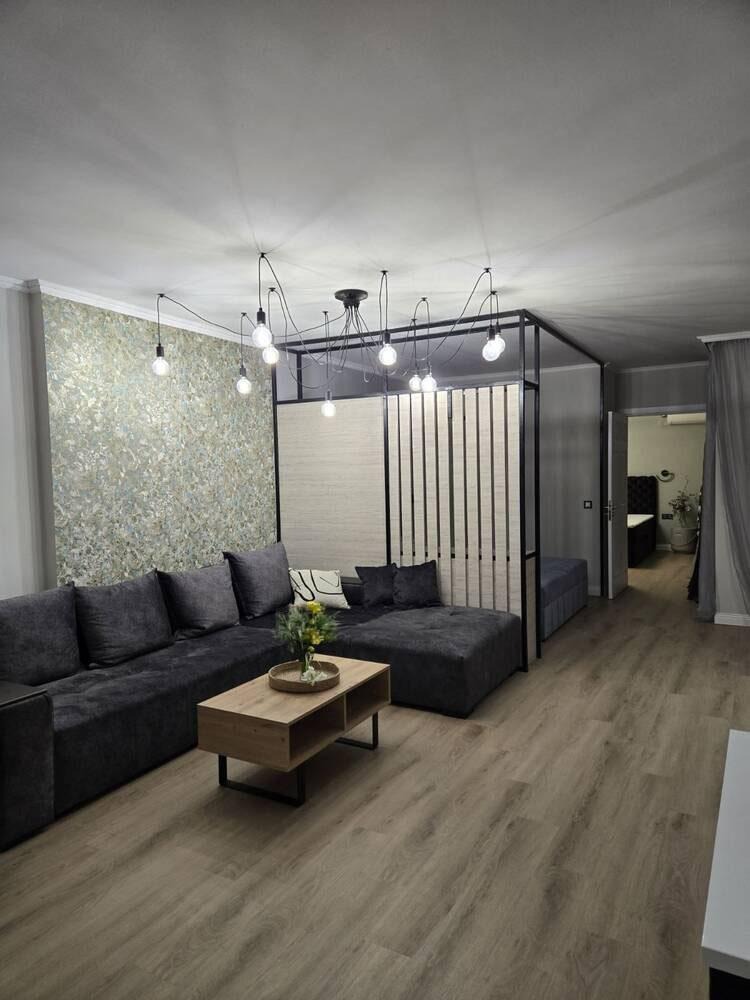 В оренду  1 спальня Бургас , Лазур , 75 кв.м | 67685921