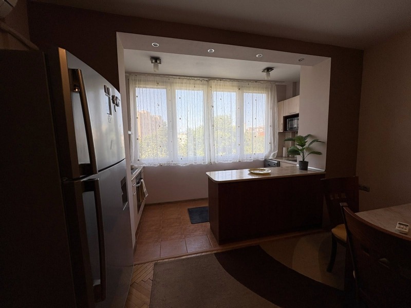 Til leje  3+ soveværelse Blagoevgrad , Shirok tsentar , 100 kvm | 37255745 - billede [2]