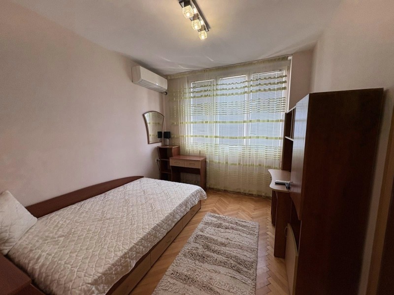 Til leje  3+ soveværelse Blagoevgrad , Shirok tsentar , 100 kvm | 37255745 - billede [12]