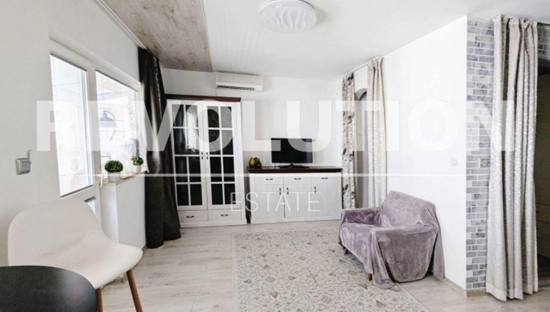 Дава под наем 1-СТАЕН, гр. Варна, Левски 1