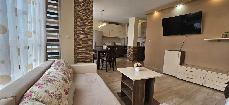 Дава под нем  2-стаен, град Пловдив, Кючук Париж •  400 EUR • ID 30029157 — holmes.bg - [1] 