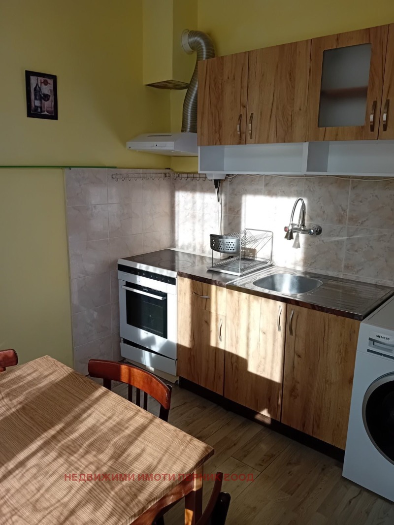 K pronájmu  1 ložnice Pernik , Centar , 70 m2 | 10618967 - obraz [4]
