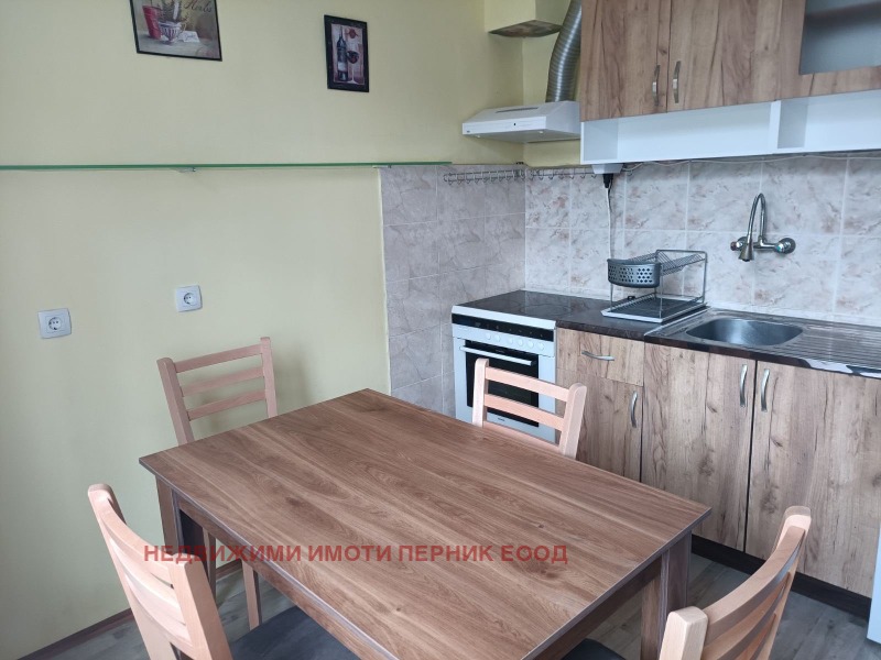 Kiadó  1 hálószoba Pernik , Centar , 70 négyzetméter | 58335942 - kép [2]