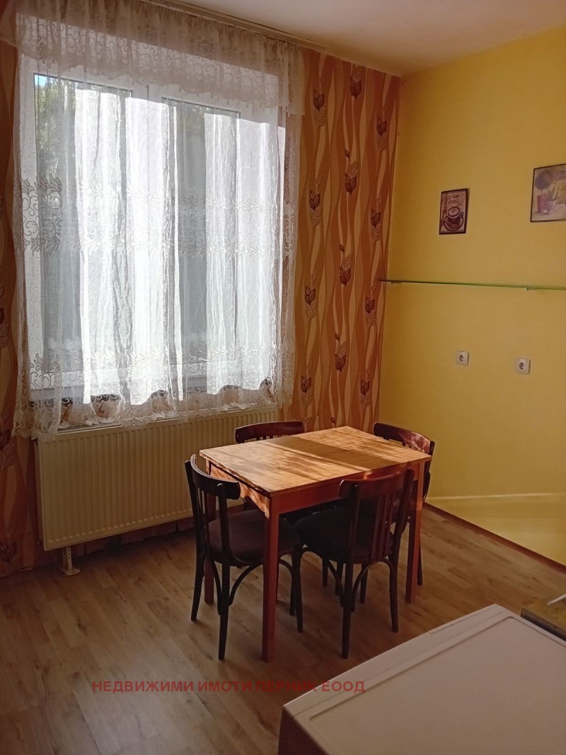 K pronájmu  1 ložnice Pernik , Centar , 70 m2 | 10618967 - obraz [5]