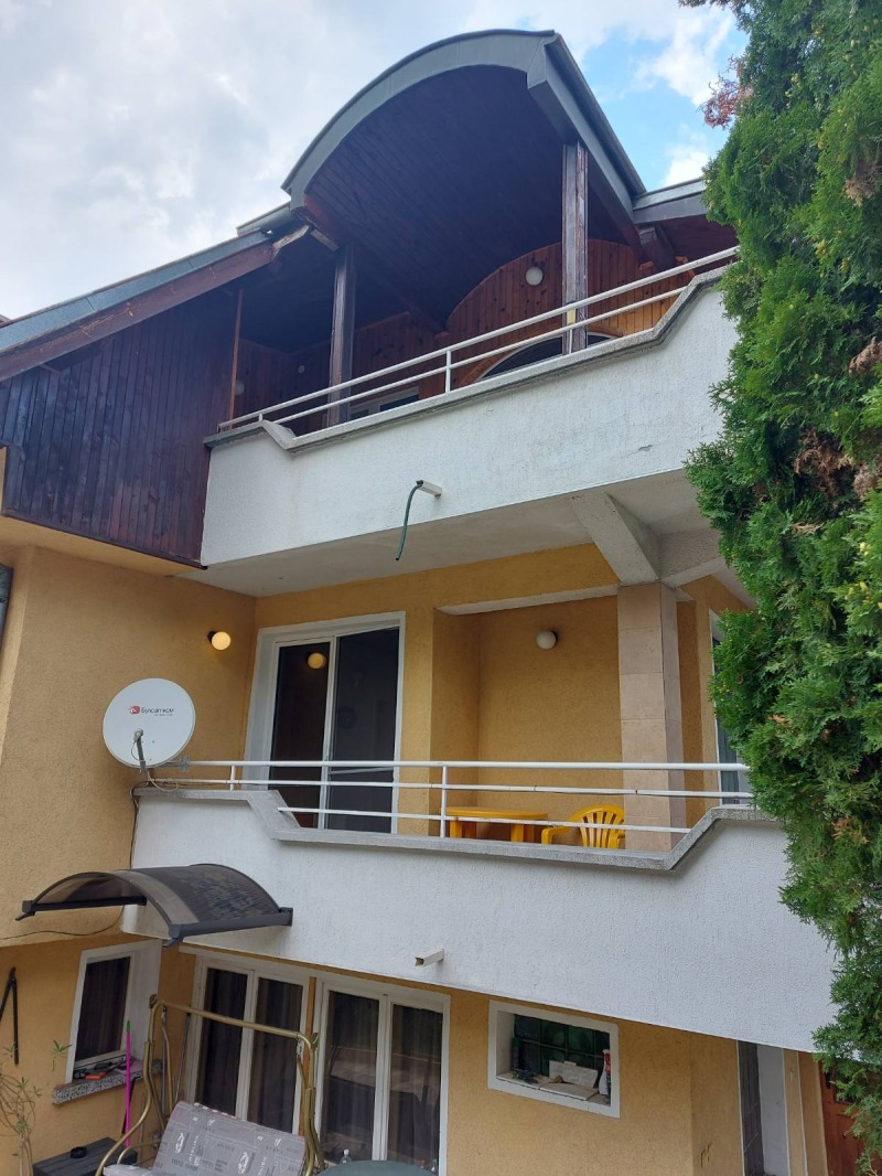 Издаје се  1 спаваћа соба Софија , Драгалевци , 80 м2 | 94601610