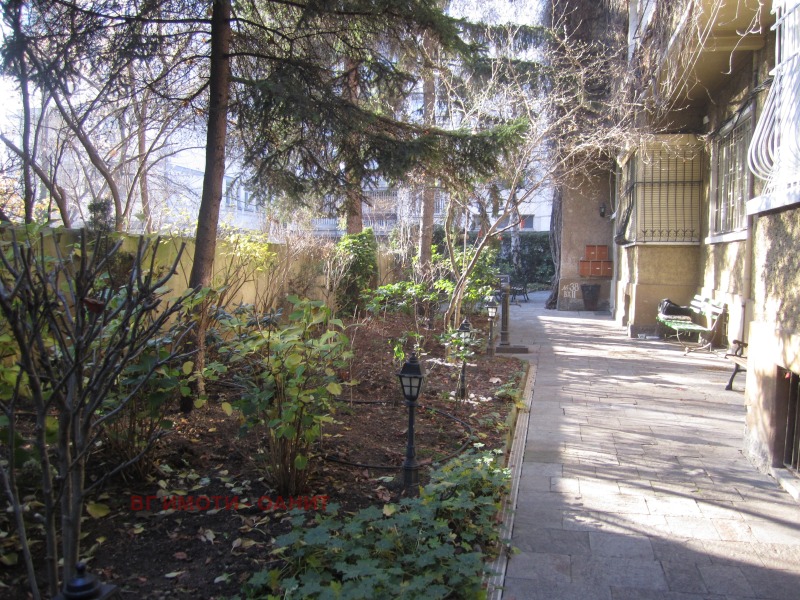 Дава под наем 3-СТАЕН, гр. София, Център, снимка 12 - Апартаменти - 52738450