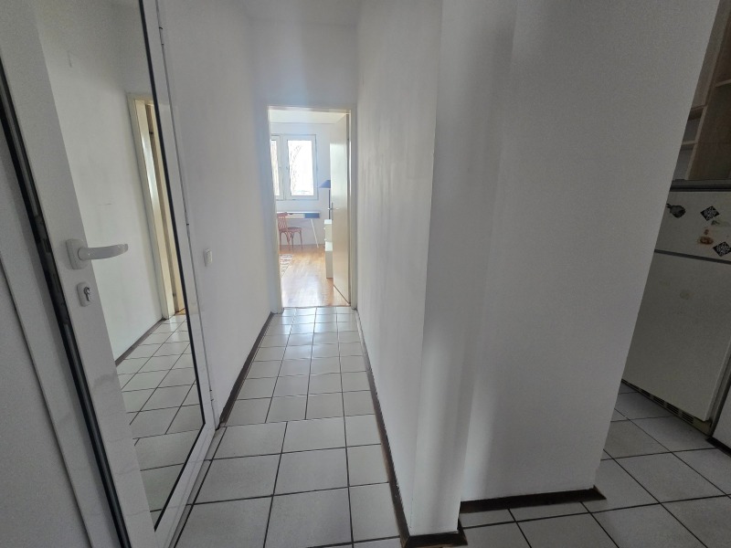 Дава под наем МНОГОСТАЕН, гр. София, Изток, снимка 5 - Апартаменти - 53090181