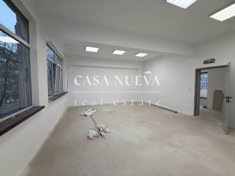 Дава под Наем ОФИС в град Перник, Църква - 118 кв.м / 1 180 € » 2 307.88 лв., КАСА НУЕВА РИЪЛ ЕСТЕЙТ