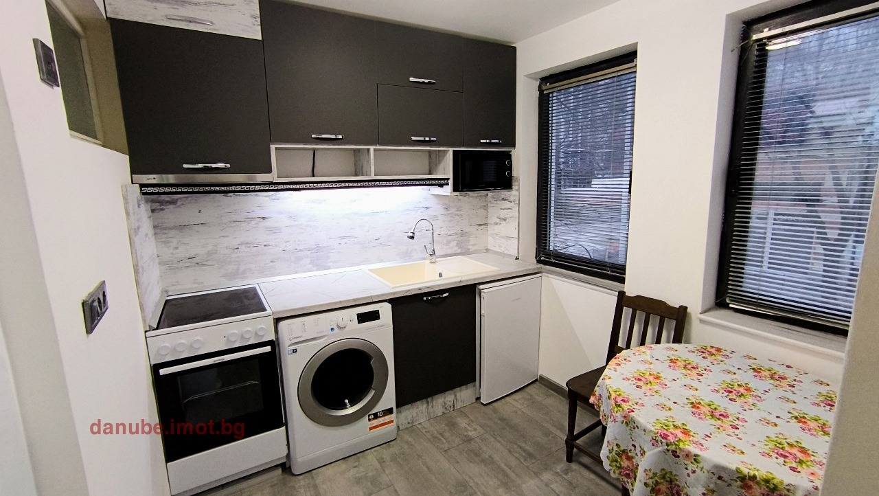 Дава под наем 3-СТАЕН, гр. Русе, Център