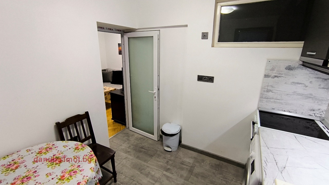 Дава под наем 3-СТАЕН, гр. Русе, Център, снимка 2 - Апартаменти - 54228785