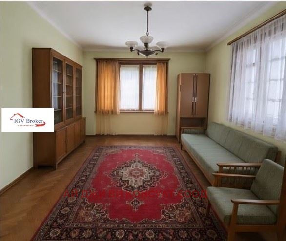 Дава под наем 4-СТАЕН, гр. София, Център, снимка 2 - Апартаменти - 54697467