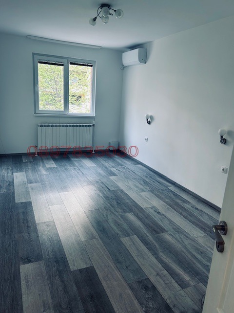 K pronájmu  3+ ložnice Sofia , Chladilnika , 150 m2 | 29348834 - obraz [9]