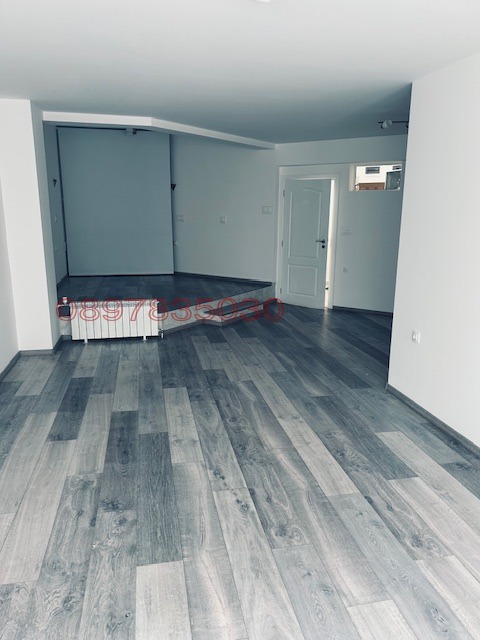 K pronájmu  3+ ložnice Sofia , Chladilnika , 150 m2 | 29348834 - obraz [5]