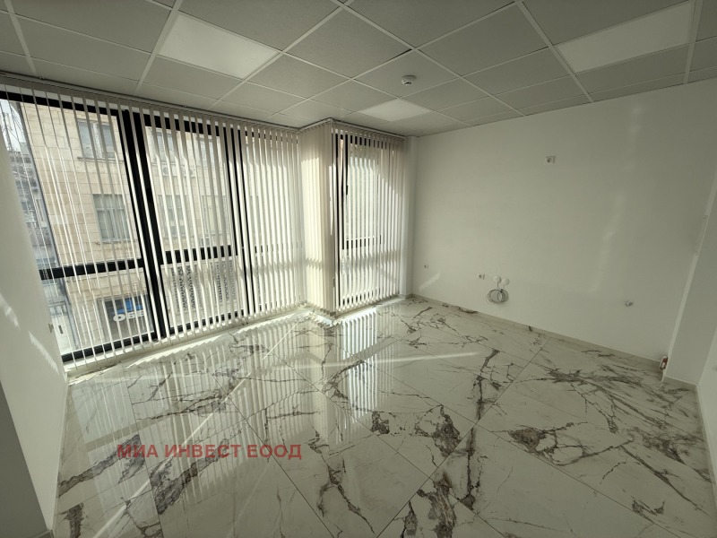 Дава под наем ОФИС, гр. Враца, Център, снимка 6 - Офиси - 52440176