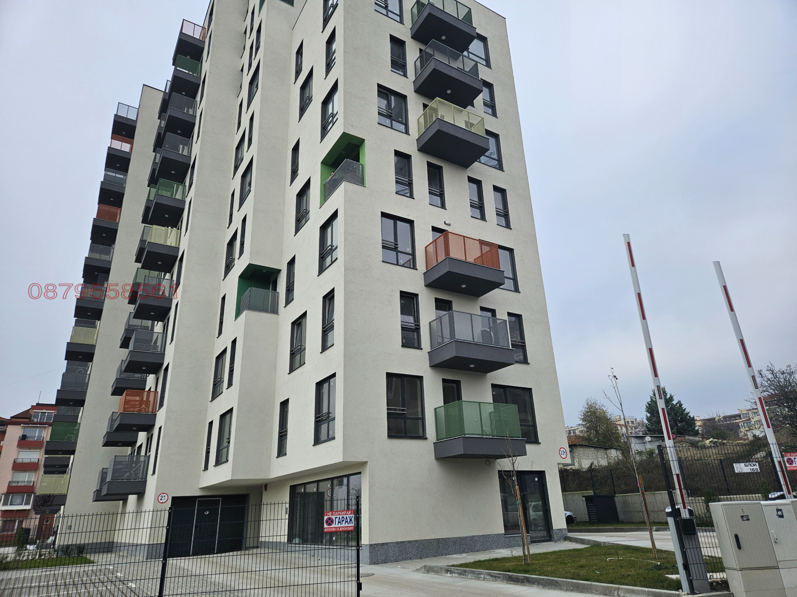Дава под наем ГАРАЖ, ПАРКОМЯСТО, гр. Варна, Възраждане 1
