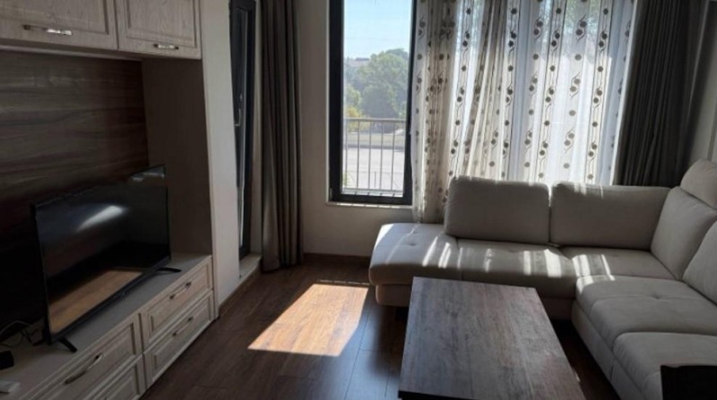 Do wynajęcia  2 sypialnie Sofia , Zona B-19 , 92 mkw | 91086657