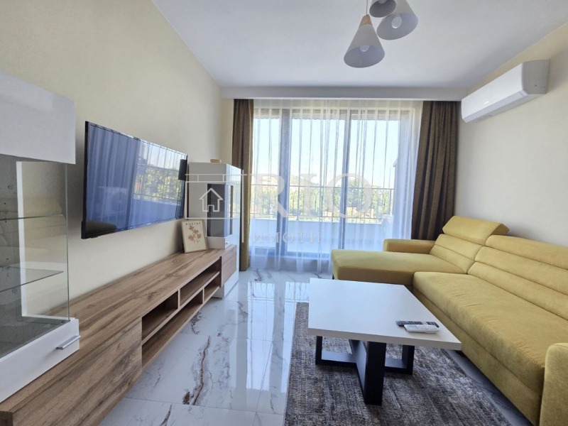 De inchiriat  1 dormitor Plovdiv , Țentâr , 76 mp | 78584013 - imagine [2]