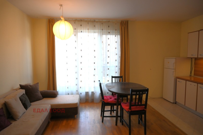 Дава под наем 3-СТАЕН, гр. София, Мусагеница, снимка 5 - Апартаменти - 52979630