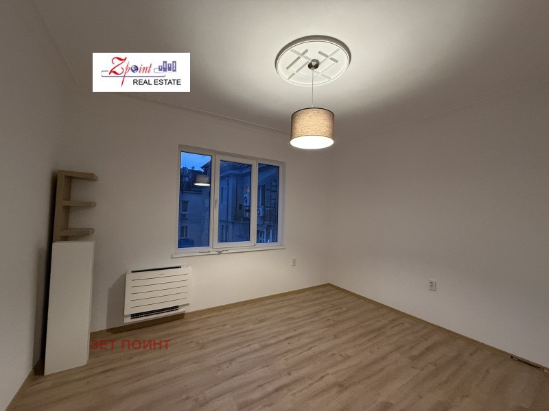 Дава под наем 4-СТАЕН, гр. София, Център, снимка 12 - Апартаменти - 52710047