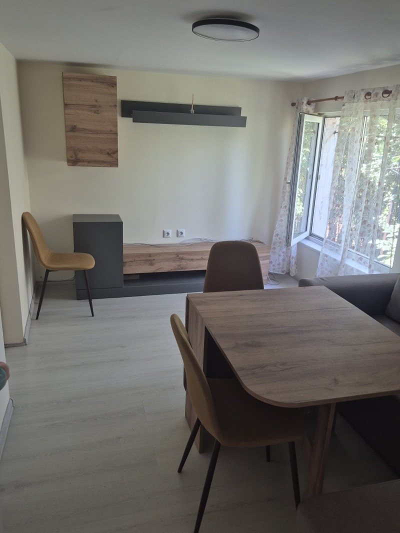 Под наем КЪЩА, град София, Сухата река • 560 € • 38647276 — Holmes.bg