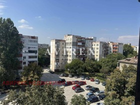 Studio Kyutchouk Parij, Plovdiv 4