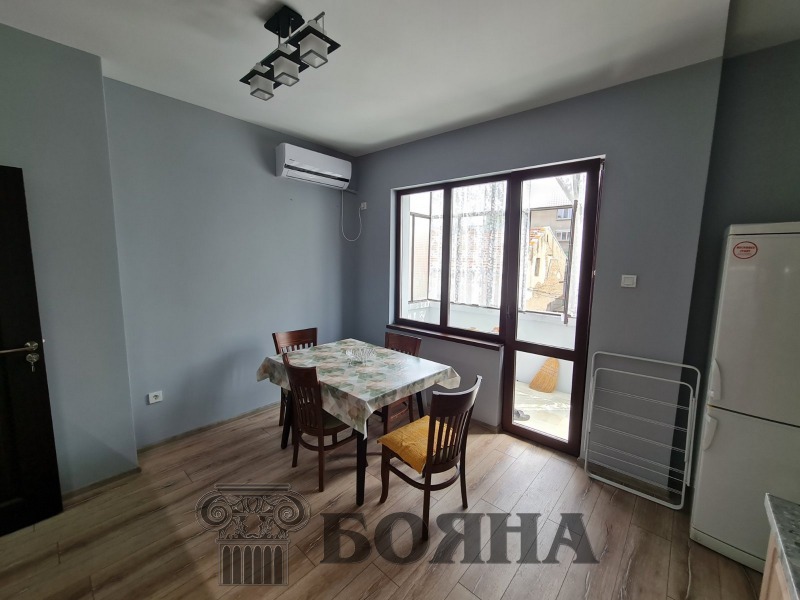 De inchiriat  1 dormitor Ruse , Țentâr , 65 mp | 56923073 - imagine [9]