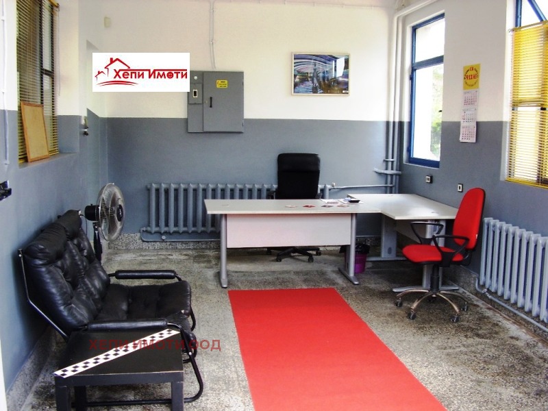 De inchiriat  Cladire industriala Sofia , Crâstova vada , 340 mp | 25917328 - imagine [5]