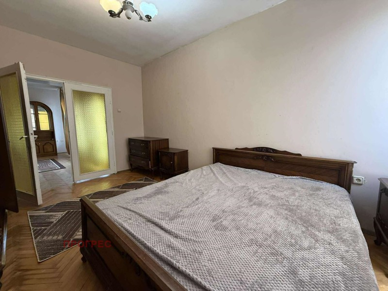 Til leje  1 soveværelse Plovdiv , Karshiyaka , 72 kvm | 37425232 - billede [8]