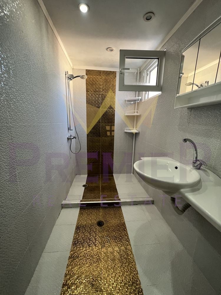 Издаје се  2 спаваће собе Варна , Централна пошта , 103 м2 | 69104491 - слика [11]