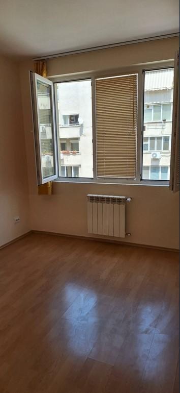 En renta  2 dormitorios Sofia , Mladost 1A , 106 metros cuadrados | 83888699 - imagen [2]