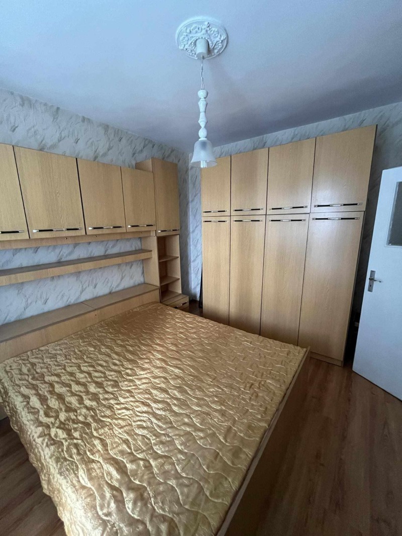 В оренду  1 спальня София , Стрелбище , 65 кв.м | 63067015