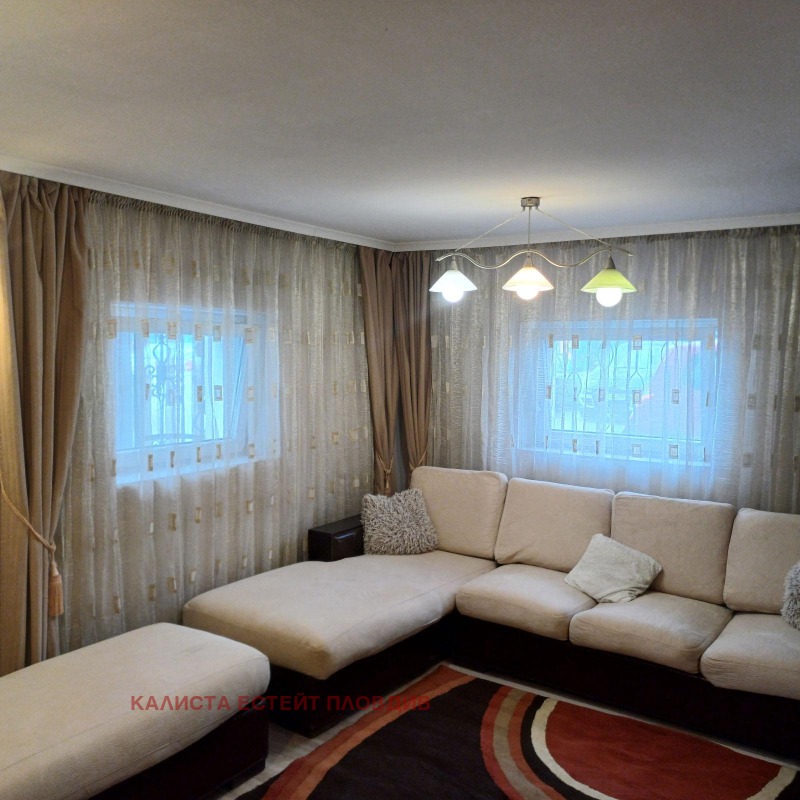 Te huur  2 slaapkamers Plovdiv , Christo Smirnenski , 90 m² | 49162210