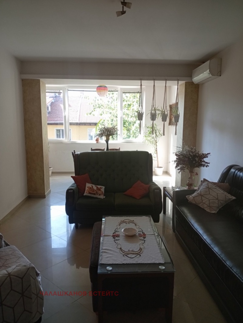 De inchiriat  2 dormitoare Sofia , Lozeneț , 110 mp | 60968035
