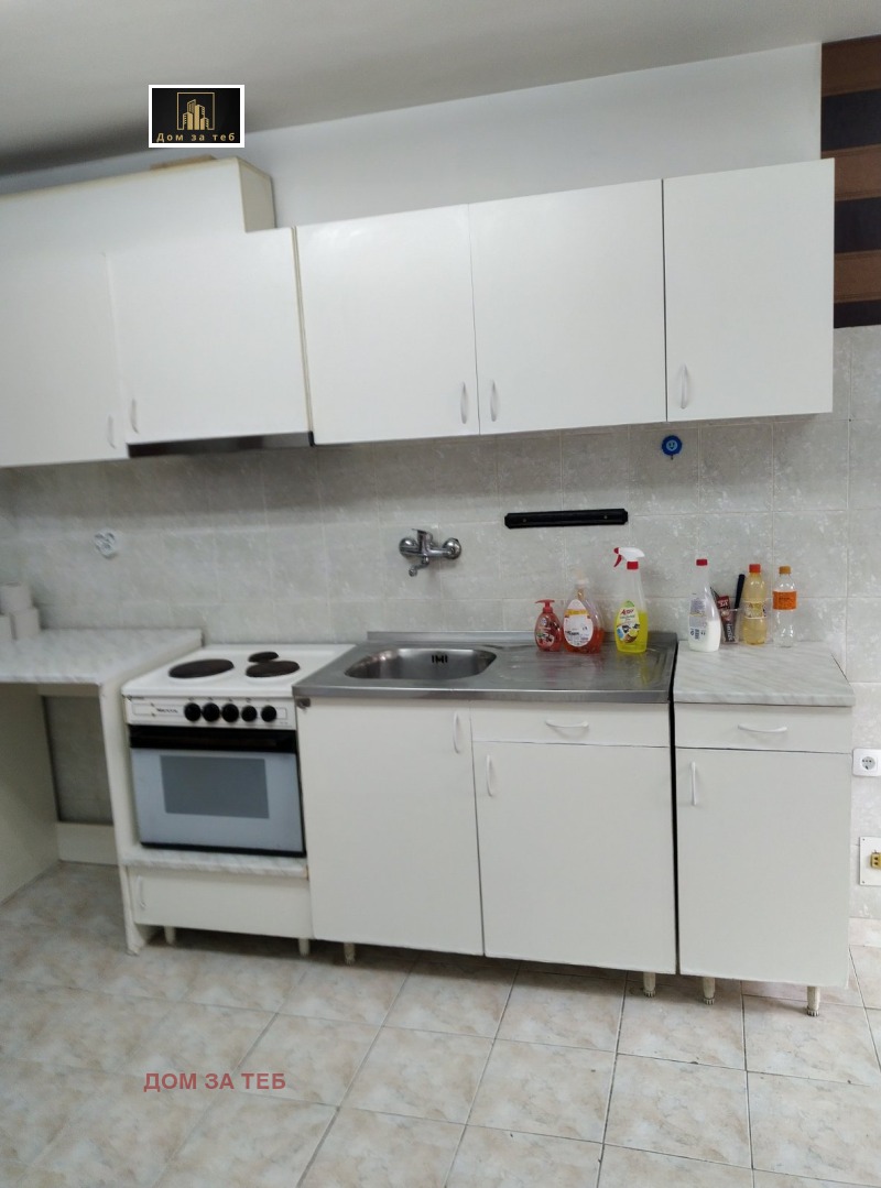 Дава под наем 3-СТАЕН, гр. София, Център, снимка 3 - Апартаменти - 52611012