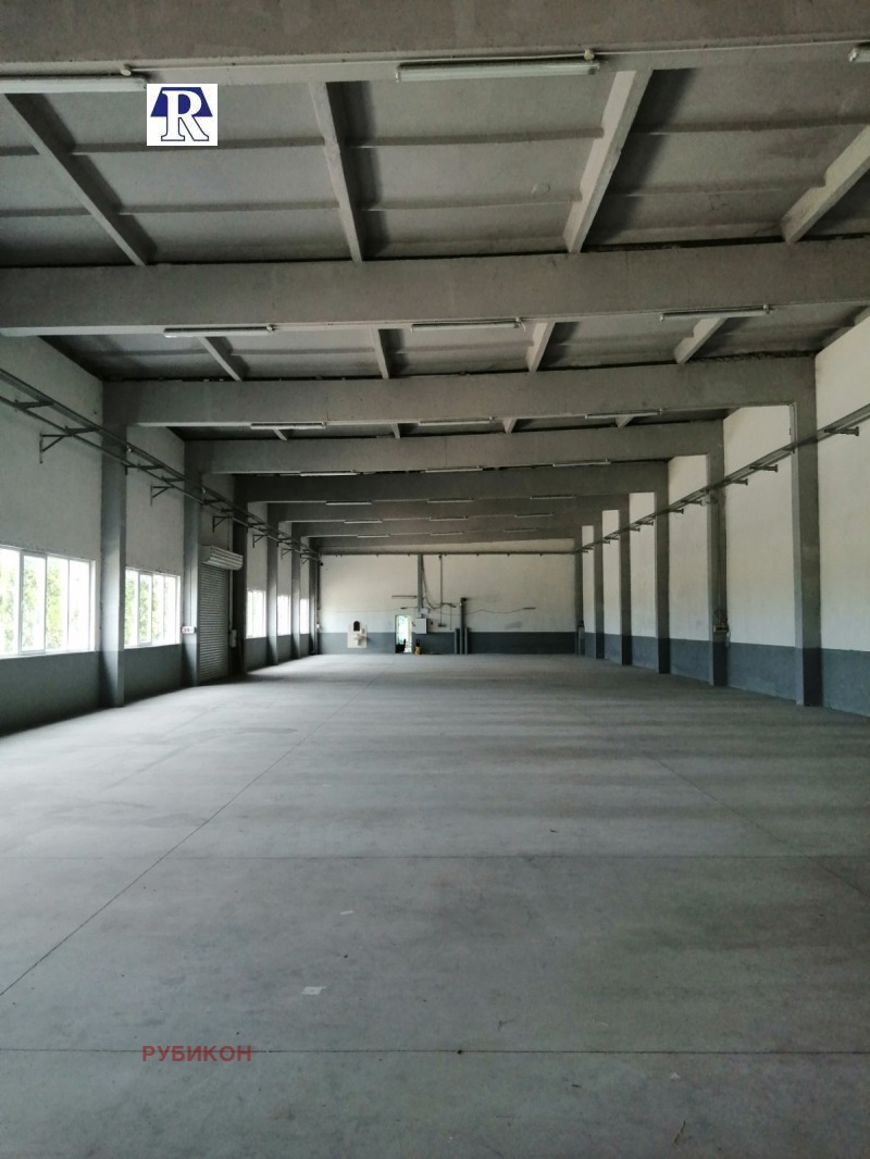 K pronájmu  Průmyslová budova Plovdiv , Industrialna zona - Iztok , 1200 m2 | 29641629 - obraz [2]