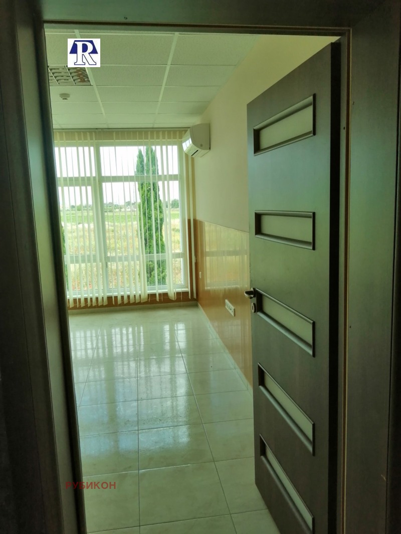 K pronájmu  Průmyslová budova Plovdiv , Industrialna zona - Iztok , 1200 m2 | 29641629 - obraz [12]