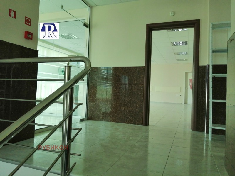 K pronájmu  Průmyslová budova Plovdiv , Industrialna zona - Iztok , 1200 m2 | 29641629 - obraz [14]