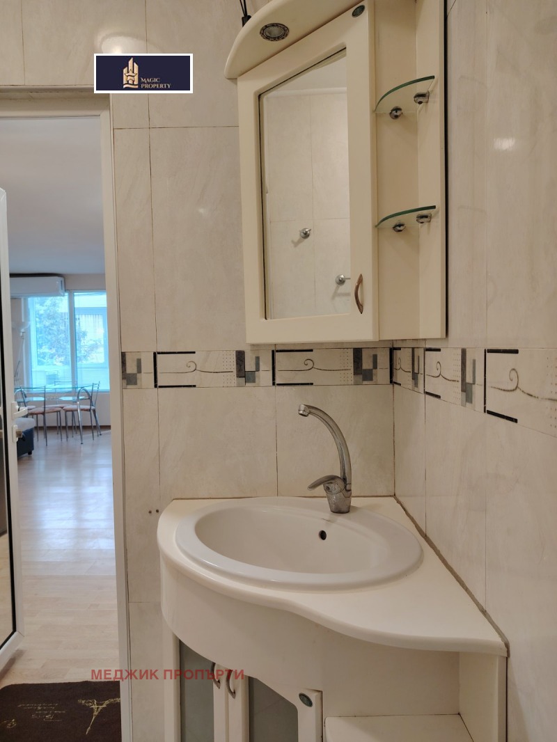 Дава под наем 1-СТАЕН, гр. Бургас, Център, снимка 8 - Апартаменти - 53204979