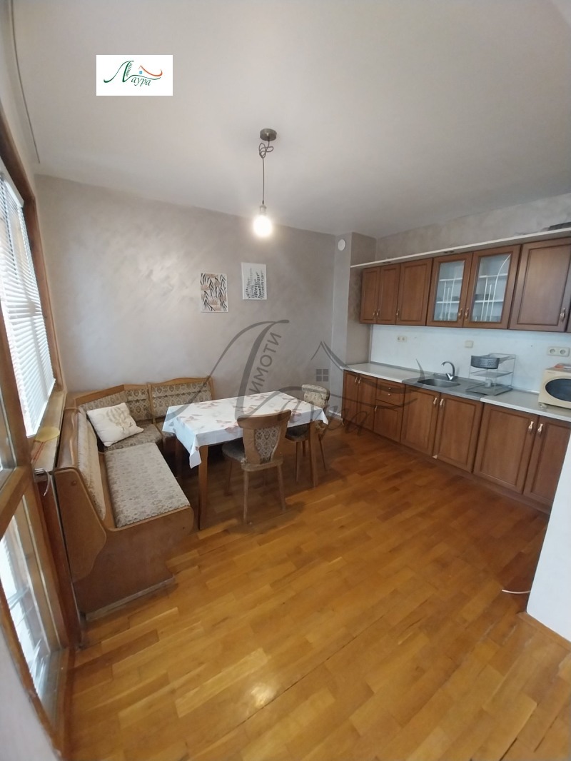 Дава под Наем 3-СТАЕН в град Шумен, Добруджански - 76 кв.м / 360 € » 704.10 лв., ИМОТИ ЛАУРА