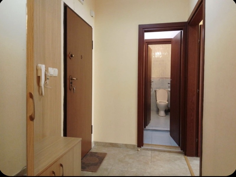 Дава под наем 2-СТАЕН, гр. Плевен, Идеален център, снимка 4 - Апартаменти - 53571455