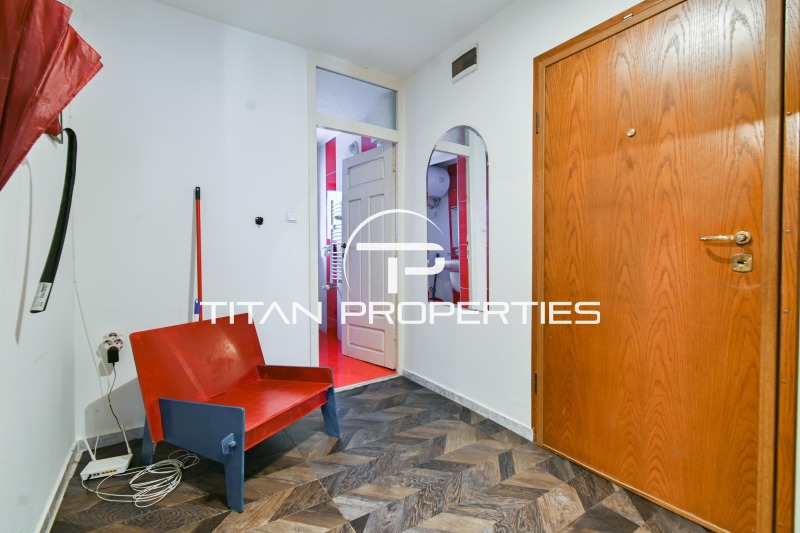 Издаје се  2 спаваће собе Софија , Центар , 62 м2 | 36141342 - слика [11]