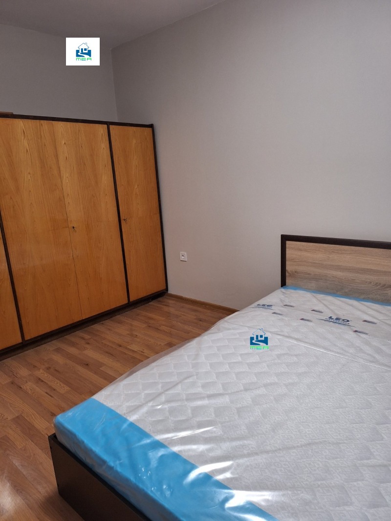 Дава под наем 3-СТАЕН, гр. Плевен, Сторгозия, снимка 2 - Апартаменти - 52616554