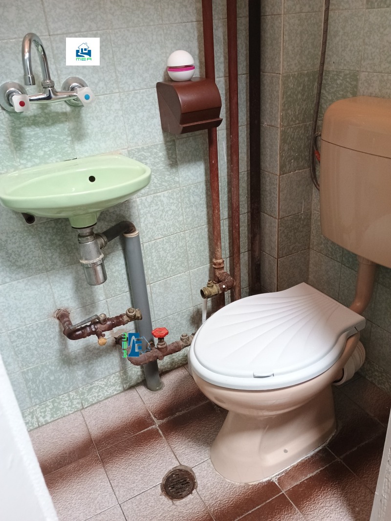 Дава под наем 3-СТАЕН, гр. Плевен, Сторгозия, снимка 12 - Апартаменти - 52616554