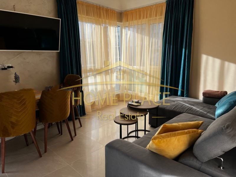 Дава под наем 3-СТАЕН, гр. Варна, Център