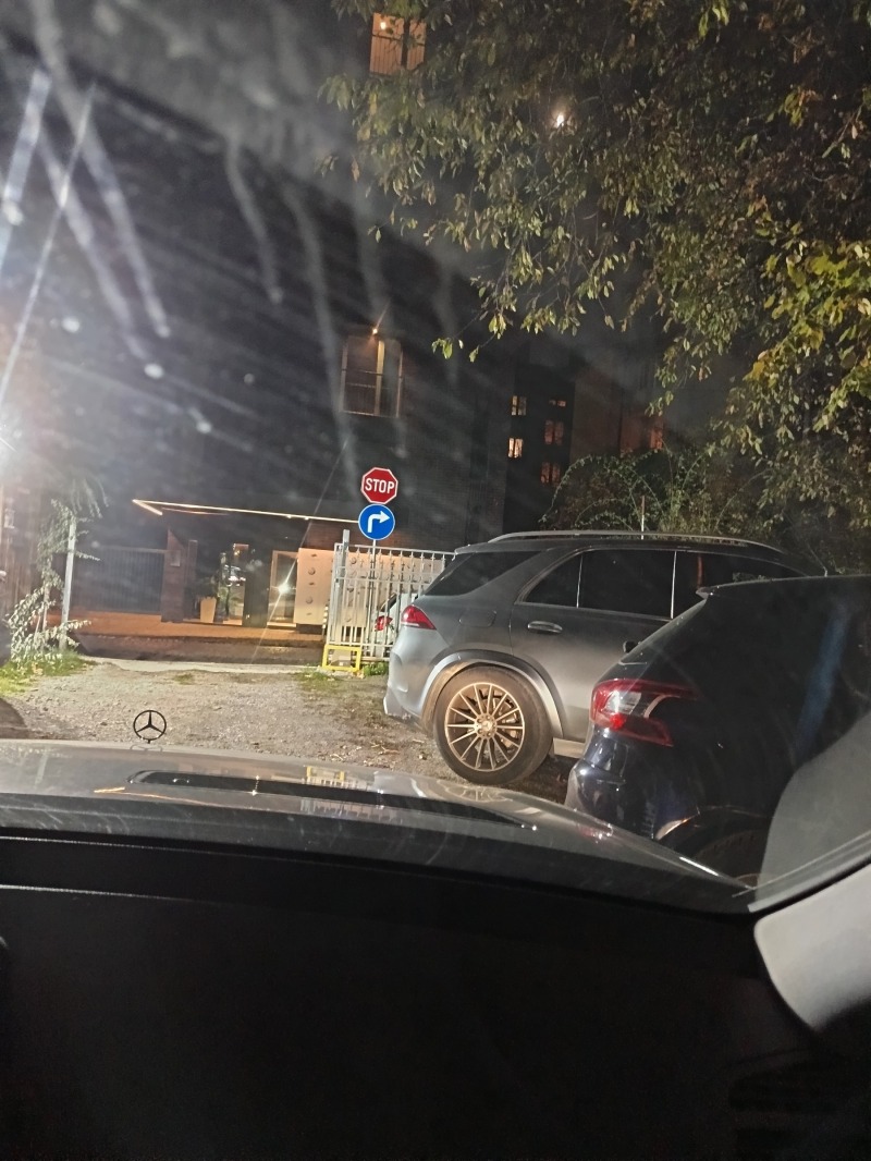 Дава под наем ГАРАЖ, ПАРКОМЯСТО, гр. София, Център, снимка 7 - Гаражи и паркоместа - 53204114