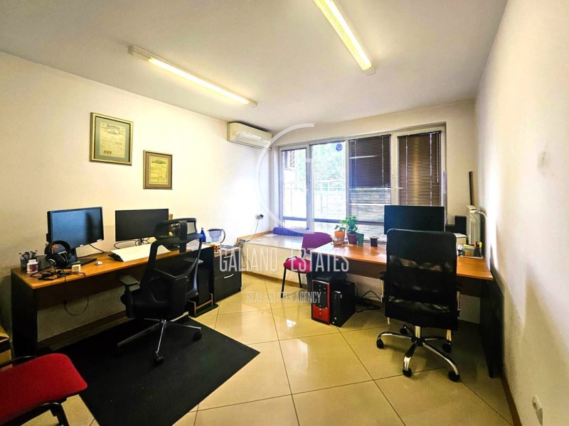 Te huur  Kantoor Sofia , Tsentar , 420 m² | 94348084 - afbeelding [9]